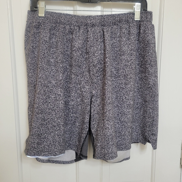 Lululemon Surge men's shorts size xl. - Picture 2 of 10